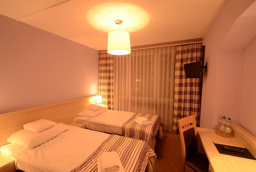 Hotel Pzmot Lublin Phòng bức ảnh