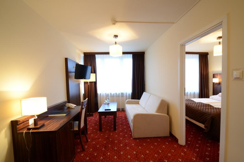 Hotel Pzmot Lublin Phòng bức ảnh
