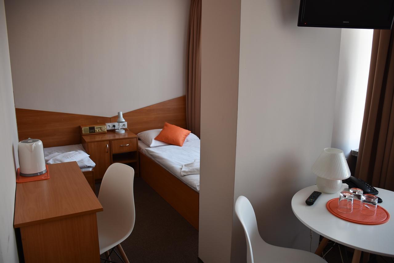 Hotel Pzmot Lublin Ngoại thất bức ảnh