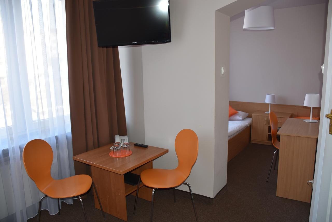 Hotel Pzmot Lublin Ngoại thất bức ảnh
