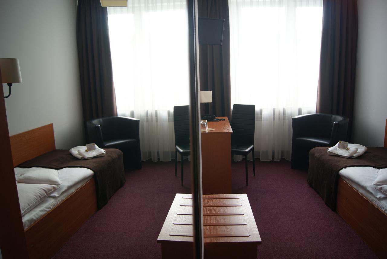 Hotel Pzmot Lublin Ngoại thất bức ảnh